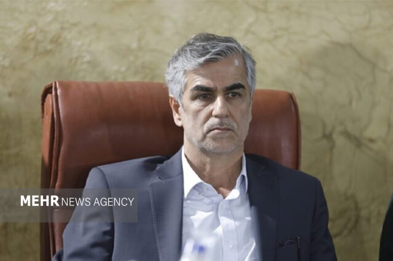 فرماندار آبادان: آتش‌سوزی در شهرک صنعتی آبادان تحت کنترل است