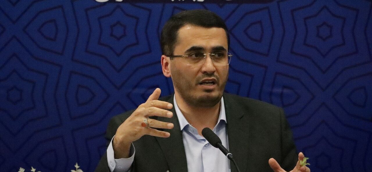 نماینده مجلس: ایران از تحریم شدن به تحریم کردن دشمن رسیده است