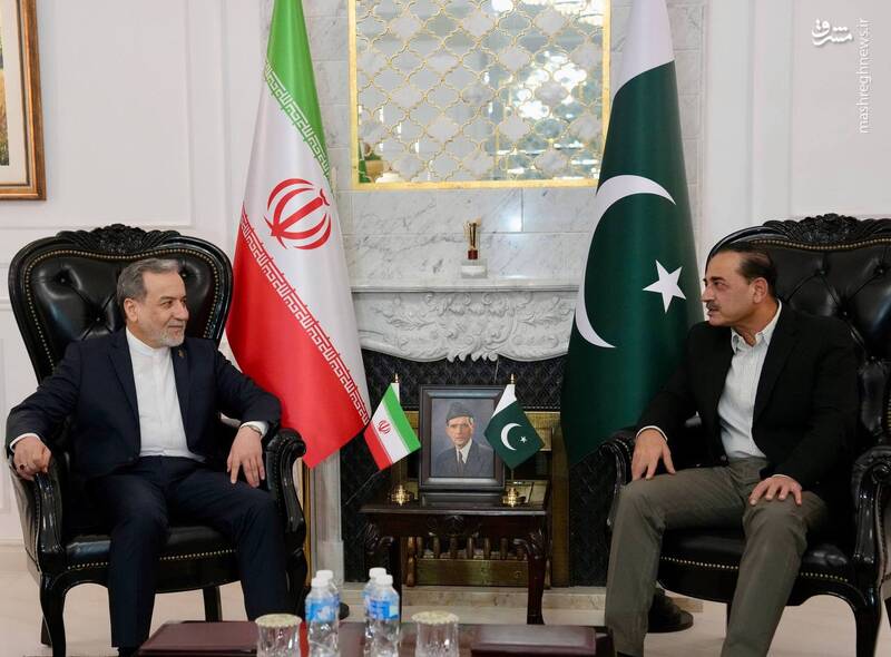 دیدار عراقچی با فرمانده ارتش پاکستان