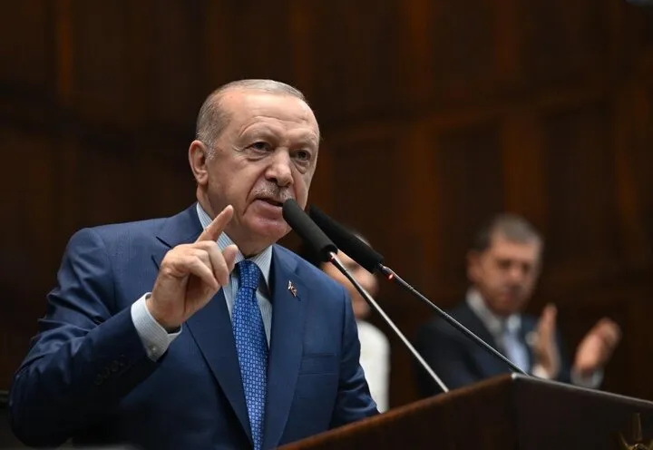 مشاور ارشد اردوغان که نسبت به ممنوعیت حجاب در مدارس جمهوری آذربایجان انتقاد کرده بود، از کار برکنار شد